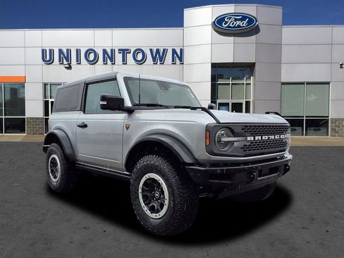 Certified 2024 Ford Bronco Badlands image 1