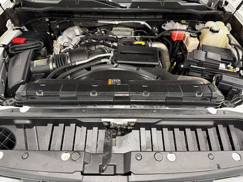 Used 2022 Chevrolet Silverado 2500 LT w/ Convenience Package image 26