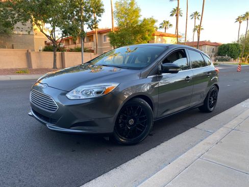 Used 2016 Ford Focus Electric Hatchback image 6