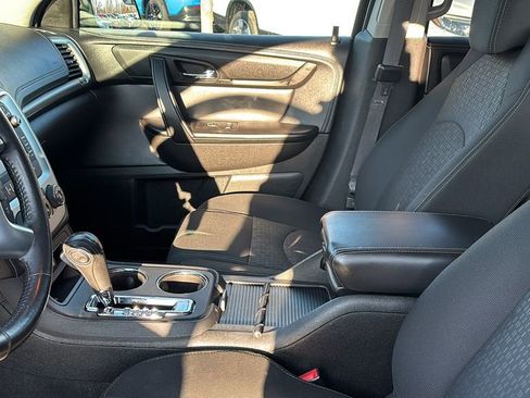 Used 2013 GMC Acadia SLE image 24