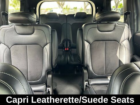 Certified 2023 Jeep Grand Cherokee L Laredo image 15