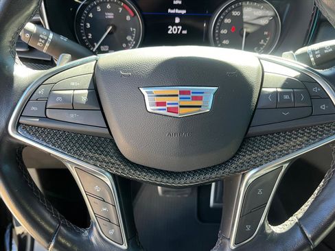 Used 2023 Cadillac XT5 Sportv w/ Technology Package image 14