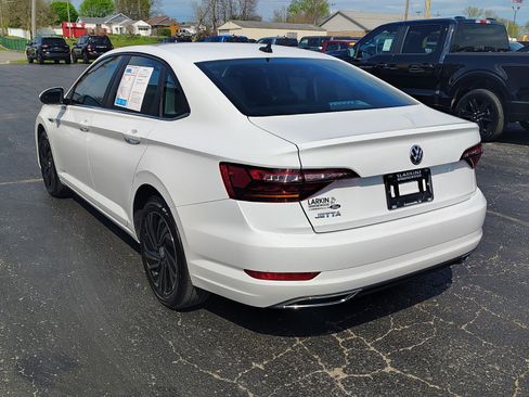 Used 2019 Volkswagen Jetta SEL Premium FWD image 7