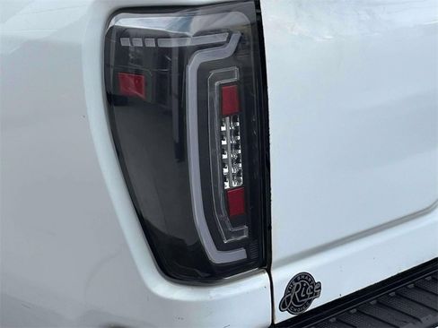 Used 2021 GMC Sierra 3500 4x4 Crew Cab w/ Convenience Package image 10