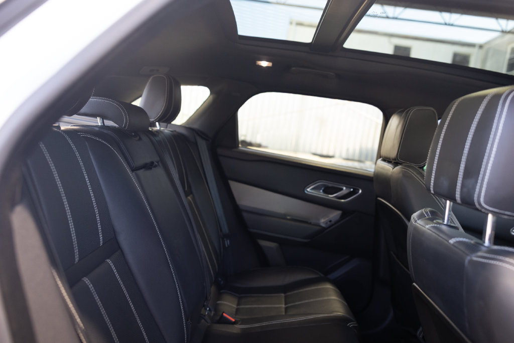 Used 2018 Land Rover Range Rover Velar S AWD/4WD image 55