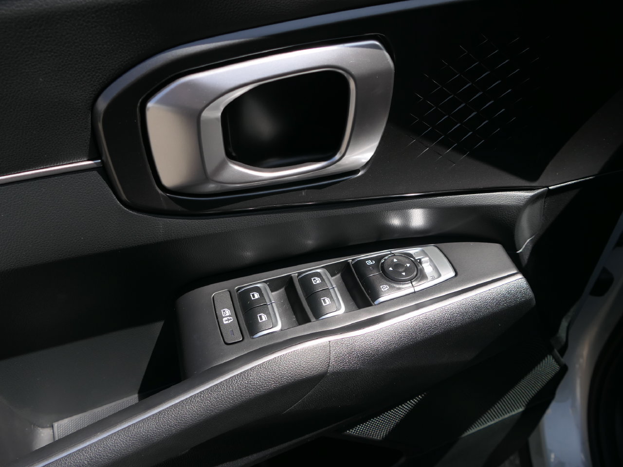 Certified 2026 Kia Sorento S FWD image 13