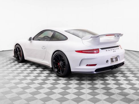 Certified 2015 Porsche 911 GT3 w/ Sound Package Plus RWD image 3
