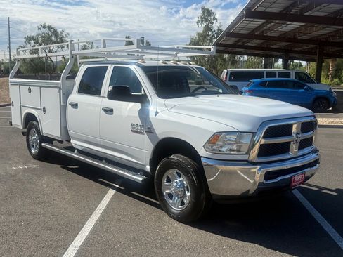 Used 2015 RAM 3500 Tradesman w/ Chrome Appearance Group AWD/4WD image 7