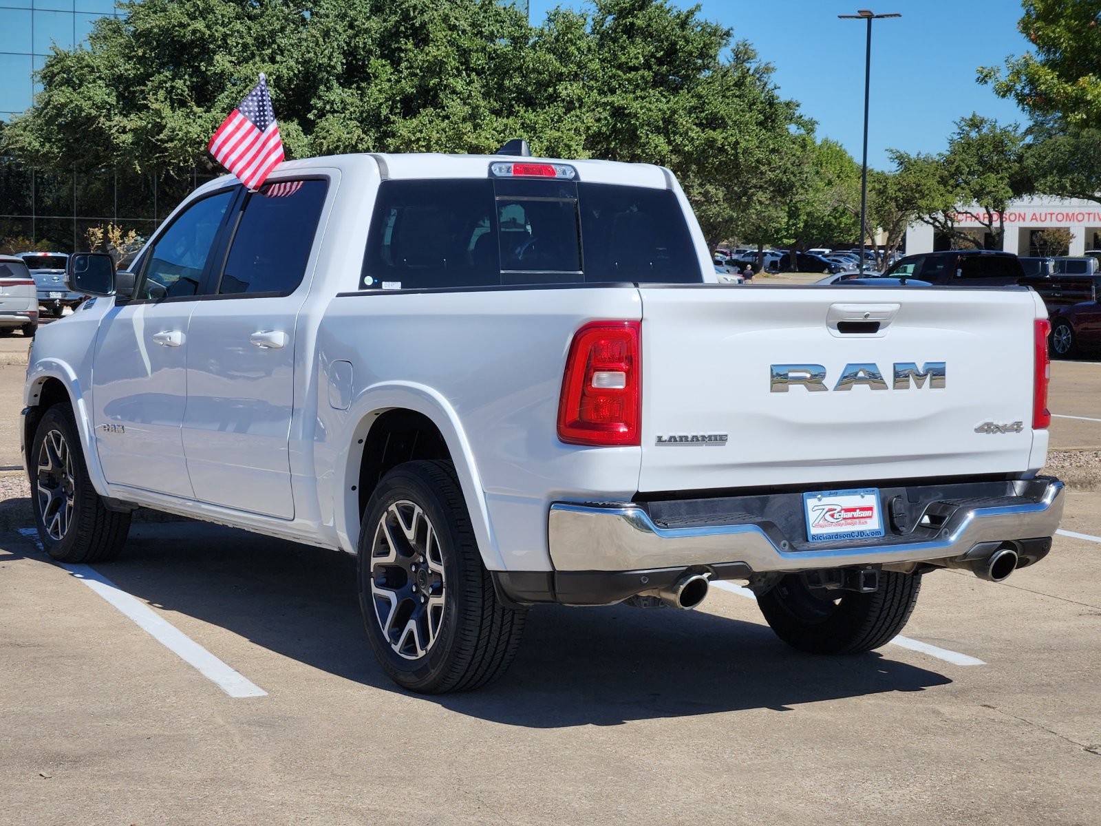 Used 2026 RAM 1500 Laramie AWD/4WD image 4