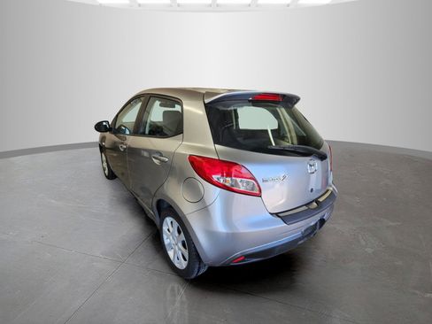 Used 2011 MAZDA MAZDA2 Touring FWD image 5