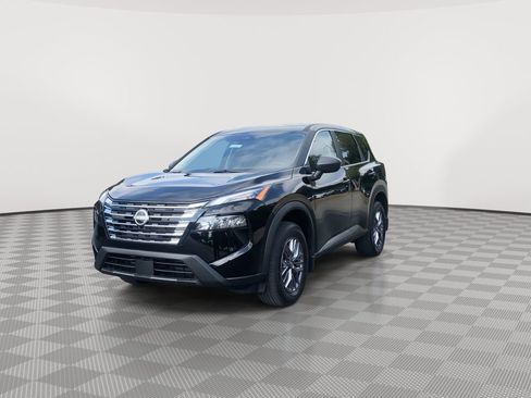 Certified 2026 Nissan Rogue S AWD/4WD image 4