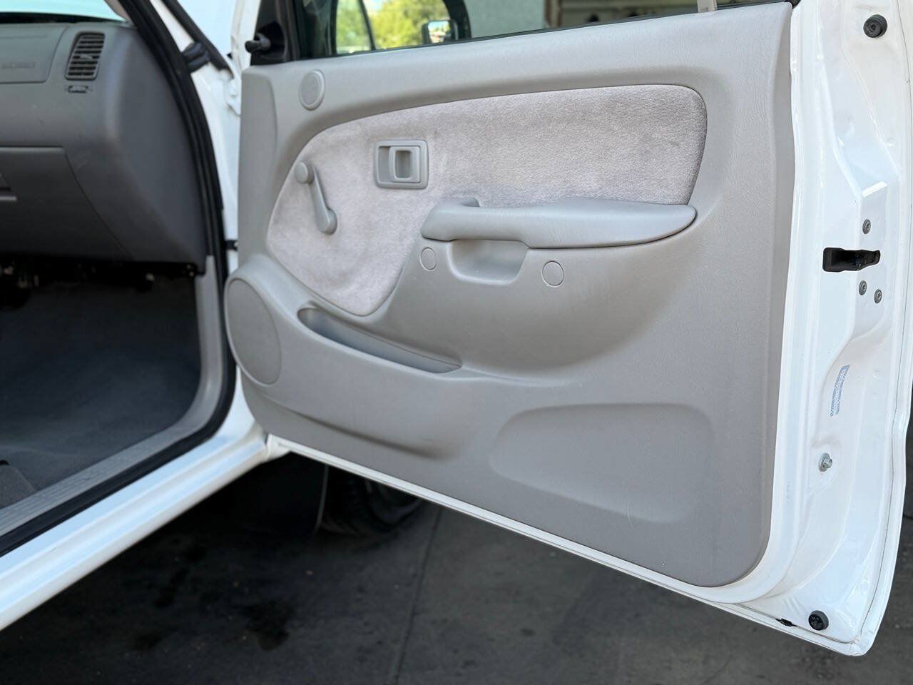 Used 2004 Toyota Tacoma 2WD Regular Cab w/ Enhancement Pkg image 10