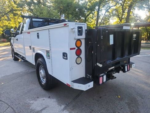 Used 2017 Ford F350 XL w/ Power Equipment Group AWD/4WD image 6