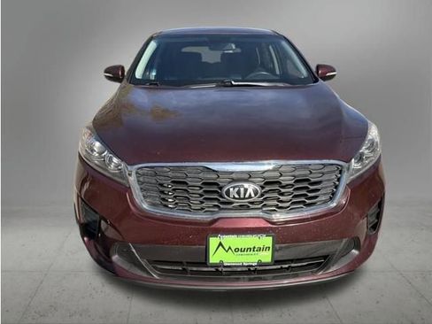 Used 2019 Kia Sorento FWD image 8