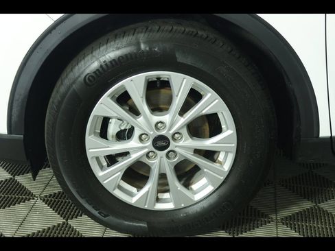 Used 2023 Ford Escape Active w/ Tech Pack #2 AWD/4WD image 9