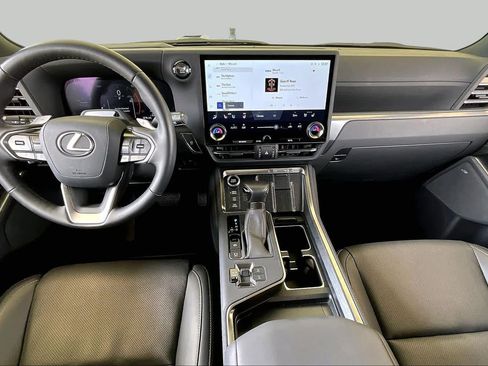 Used 2024 Lexus GX 550 AWD/4WD image 13