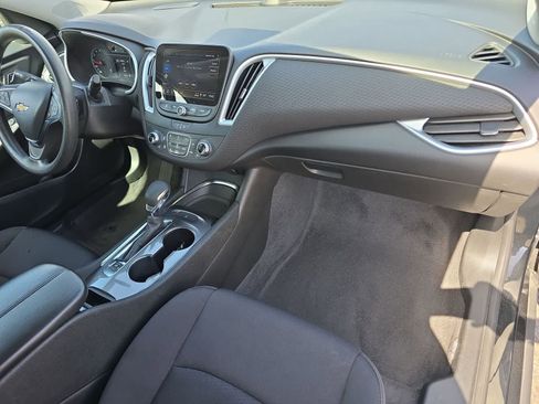 Used 2023 Chevrolet Malibu LT FWD image 11