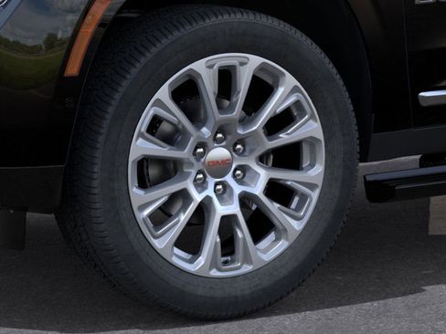 New 2026 GMC Yukon Denali w/ Sun & Power Step Package image 9