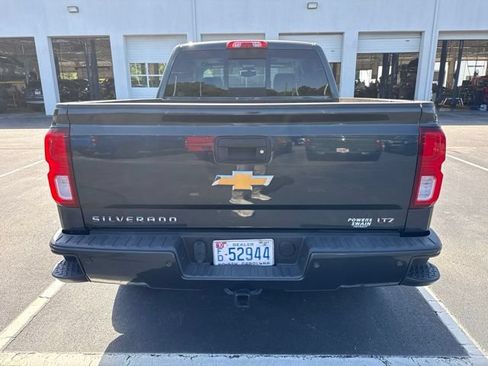 Used 2017 Chevrolet Silverado 1500 LTZ Z71 w/ LTZ Plus Package AWD/4WD image 4