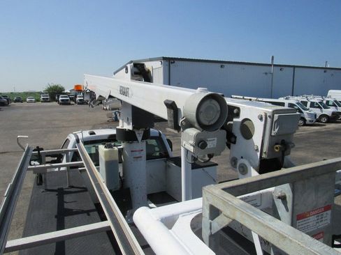 Used 2021 Ford F550 4x4 Regular Cab Super Duty image 25