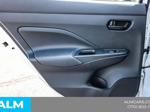 Used 2025 Nissan Versa S w/ Trunk Package image 40