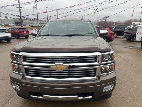 Used 2015 Chevrolet Silverado 1500 High Country w/ High Country Premium Package image 2