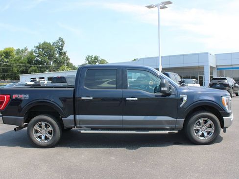 Used 2022 Ford F150 XLT w/ Equipment Group 302A High AWD/4WD image 11