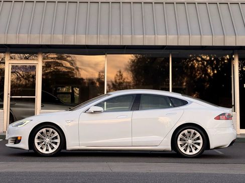 Used 2016 Tesla Model S 75D image 6