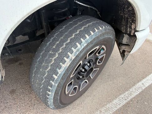 Used 2026 Ford F350 Platinum AWD/4WD image 14