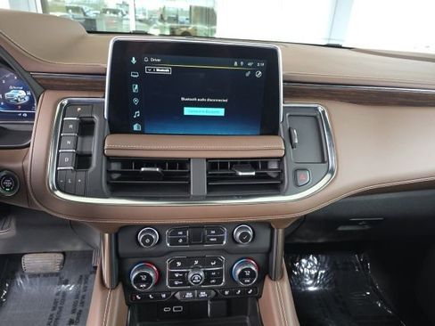 Used 2023 Chevrolet Tahoe High Country AWD/4WD image 34