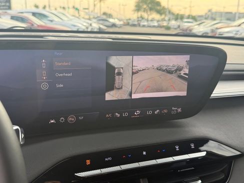 Used 2025 Buick Enclave Preferred image 19