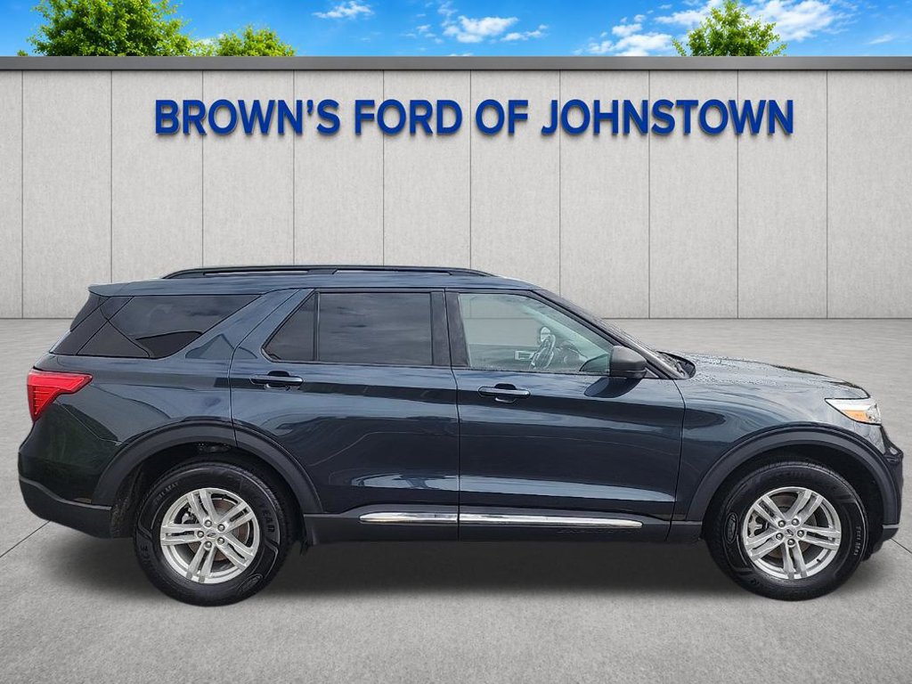 Used 2023 Ford Explorer XLT w/ Equipment Group 202A AWD/4WD image 11