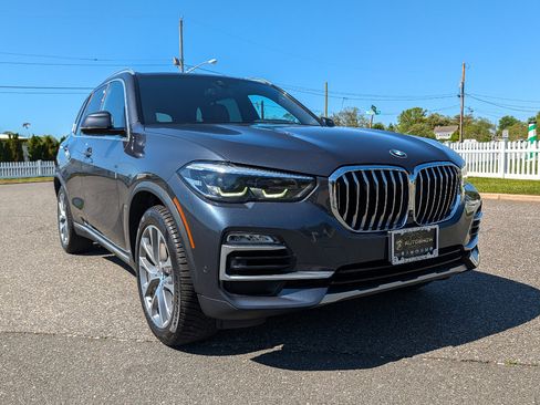 Used 2019 BMW X5 xDrive40i w/ Premium Package AWD/4WD image 3