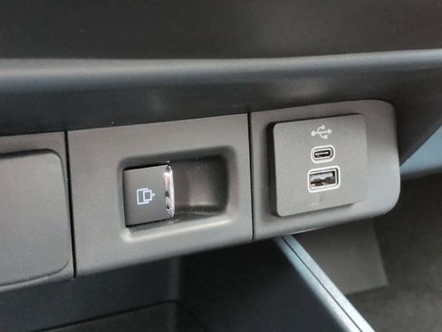 New 2025 Ford Maverick Lobo image 34