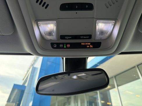 Used 2020 Chevrolet Blazer LT FWD image 24