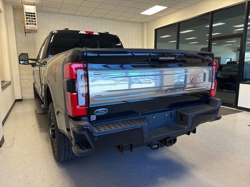 Used 2024 Ford F250 Platinum AWD/4WD image 58