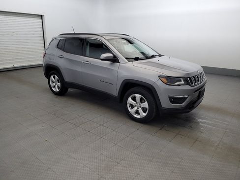 Used 2017 Jeep Compass Latitude w/ Popular Equipment Group AWD/4WD image 11