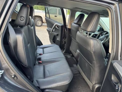 Used 2017 Toyota RAV4 Platinum w/ All Weather Liner Package AWD/4WD image 3