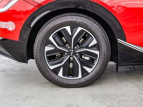 Used 2022 Kia EV6 Wind w/ Wind Technology Package AWD/4WD image 12