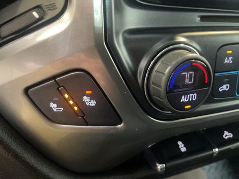 Used 2019 Chevrolet Silverado 1500 LT w/ All Star Edition AWD/4WD image 19