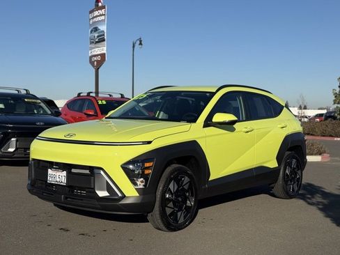Certified 2025 Hyundai Kona SEL image 2