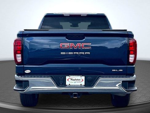 Used 2023 GMC Sierra 1500 SLE AWD/4WD image 4