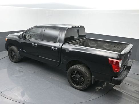 Used 2021 Nissan Titan SV w/ SV Convenience Package RWD image 34