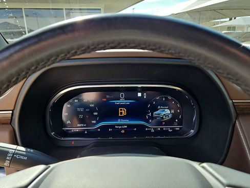 Used 2023 Chevrolet Tahoe High Country AWD/4WD image 24