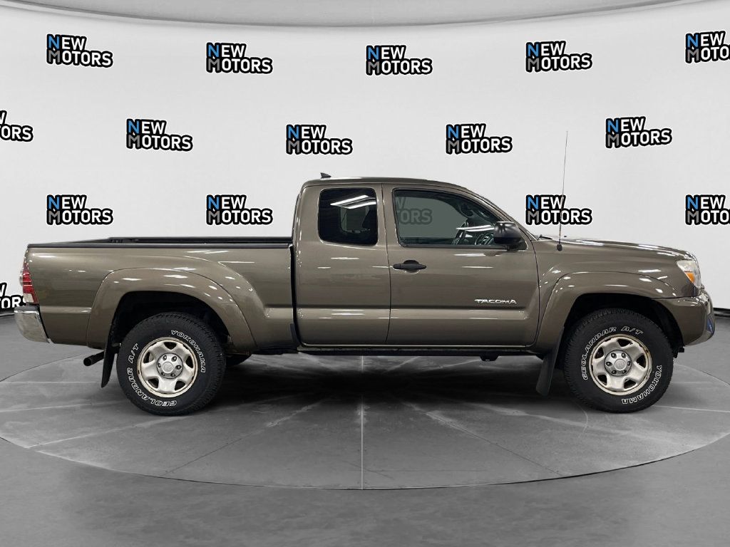 Used 2012 Toyota Tacoma 4x4 Access Cab w/ SR5 Pkg image 6