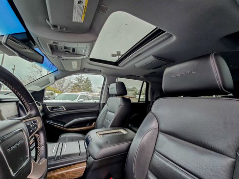 Used 2018 GMC Yukon Denali w/ Open Road Package image 9