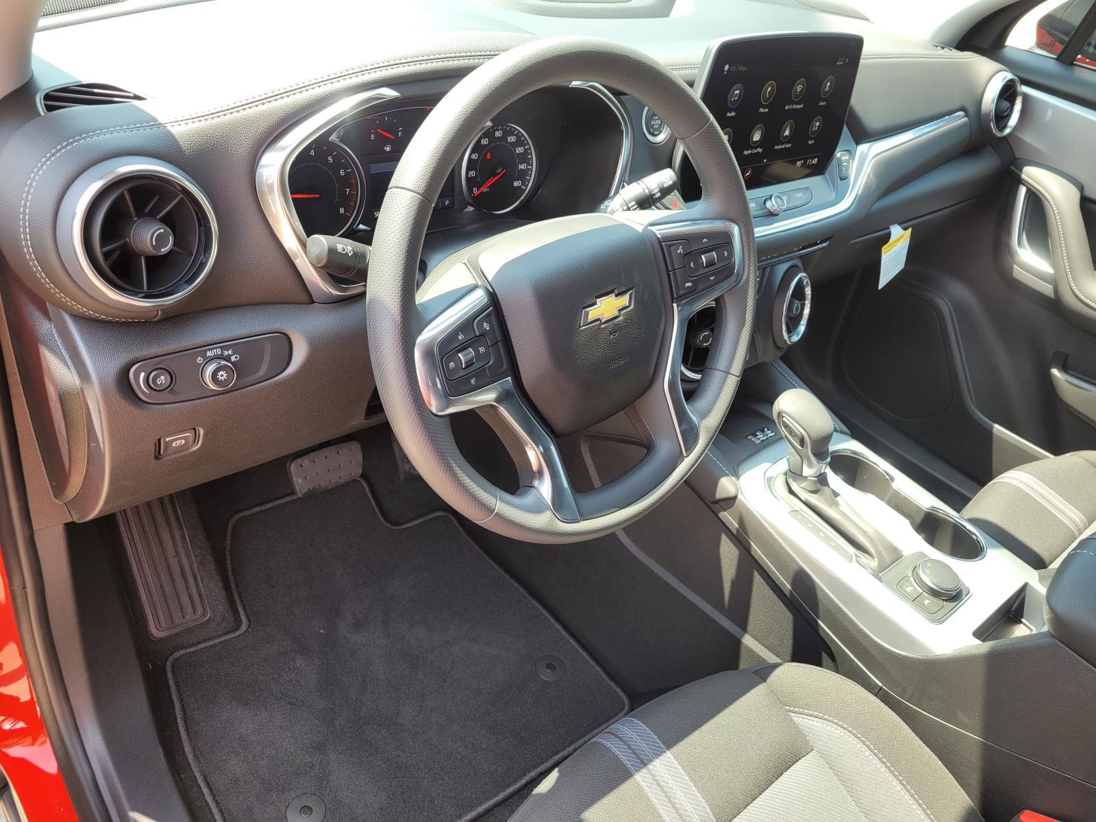 New 2026 Chevrolet Blazer LT w/ Convenience Package FWD image 18