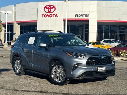 Used 2023 Toyota Highlander Limited