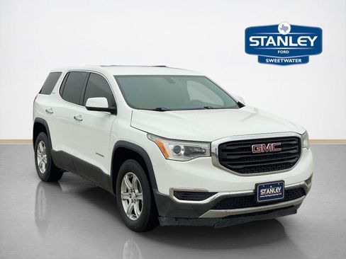 Used 2017 GMC Acadia SLE image 1