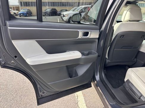 Used 2025 Hyundai Santa Fe SEL image 21